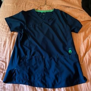 Womens Carhartt scrubs set
